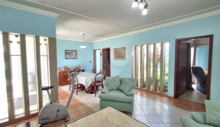 Casa à venda com 4 quartos, sendo 1 suíte,  em Wanel Ville, Sorocaba, SP