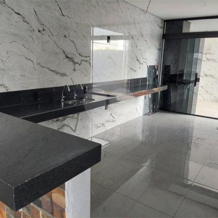 Casa à venda com 3 quartos, sendo 1 suíte, no condomínio Horto Florestal Villagio, Sorocaba - SP