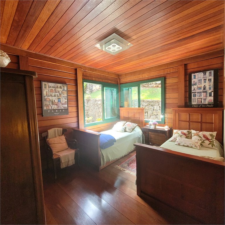 Casa à venda com 4 suítes no condomínio Gleba II, Mairiporã - SP