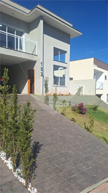 Casa à venda com 3 suítes no condomínio Residencial Alto da Floresta, Bom Jesus dos Perdões - SP