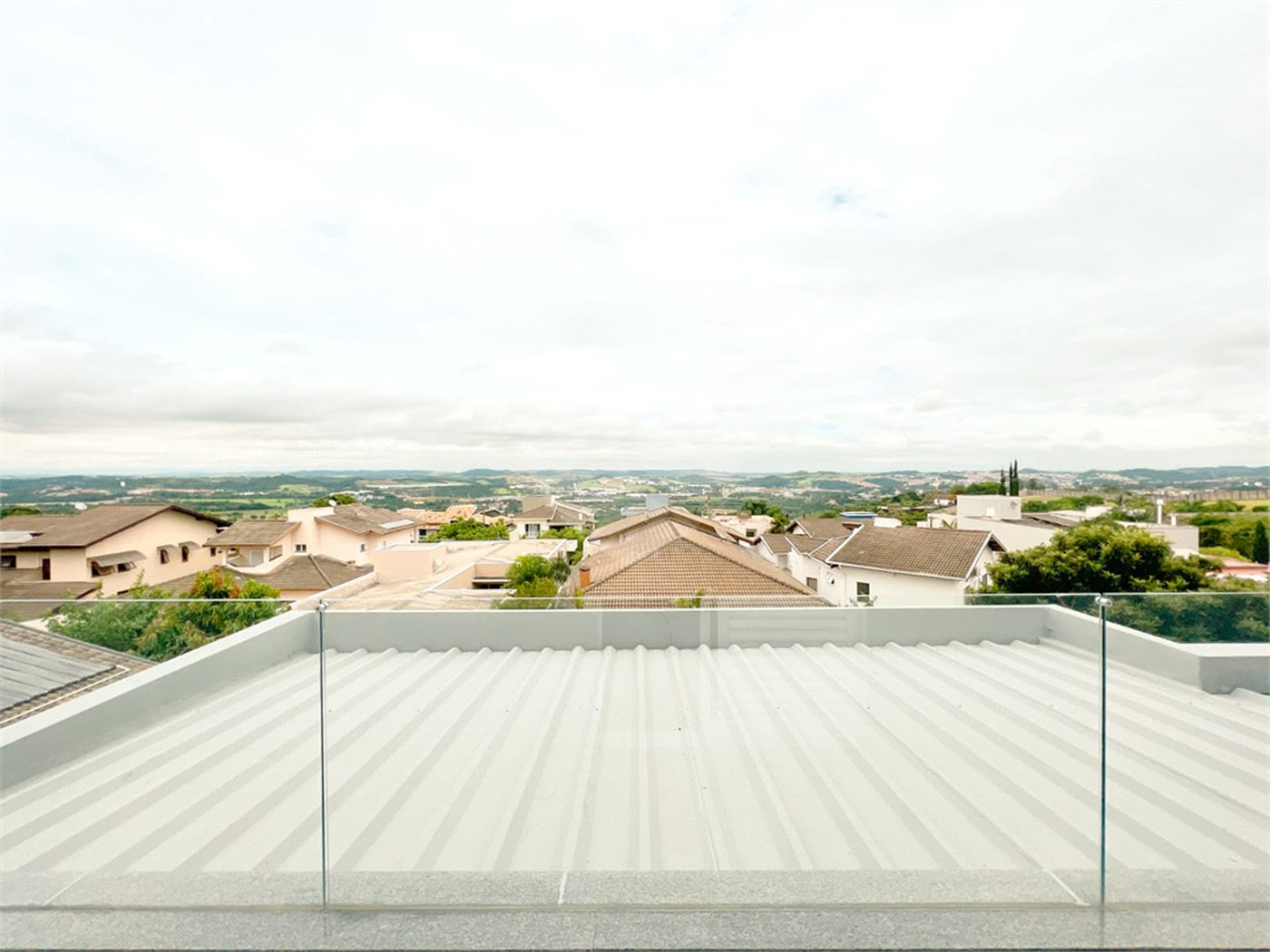 Casa à venda com 4 suítes no condomínio Alpes de Vinhedo, Vinhedo - SP