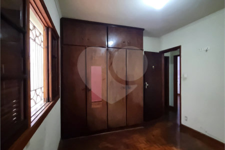 Casa à venda com 3 quartos, sendo 1 suíte,  em Jardim Leonor Mendes de Barros, São Paulo, SP