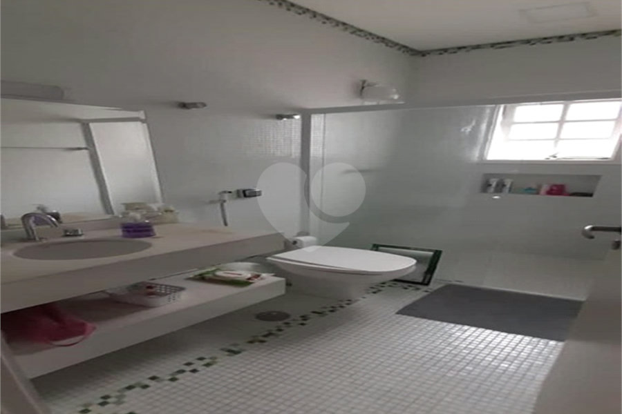 Sobrado à venda com 3 quartos, sendo 1 suíte, em Jardim São Paulo(zona Norte), São Paulo, SP