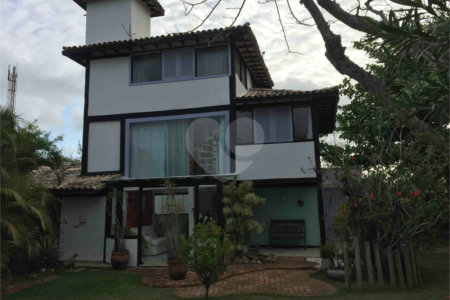 Casa à venda ou para alugar com 3 suítes em Marina, Armação dos Búzios, RJ