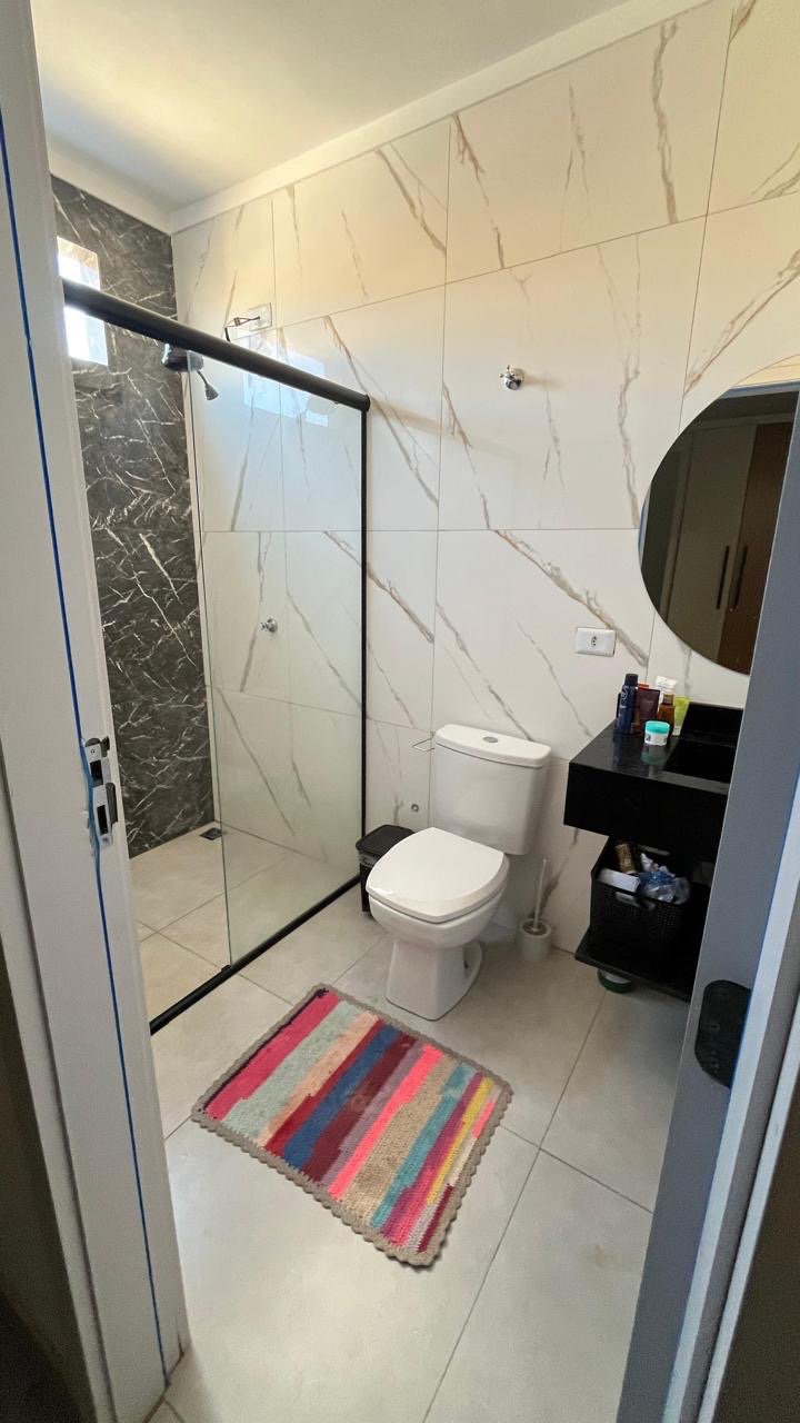 Casa à venda com 3 quartos, sendo 1 suíte,  no condomínio Eco Ville 4, Três Lagoas - MS