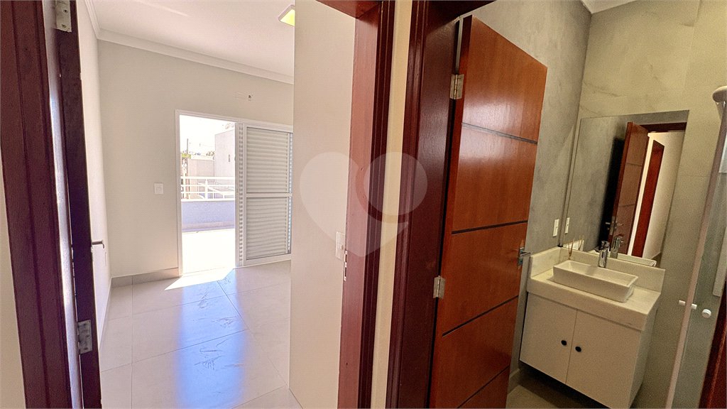 Casa à venda com 4 quartos, sendo 1 suíte,  no condomínio Villagio Milano, Sorocaba - SP