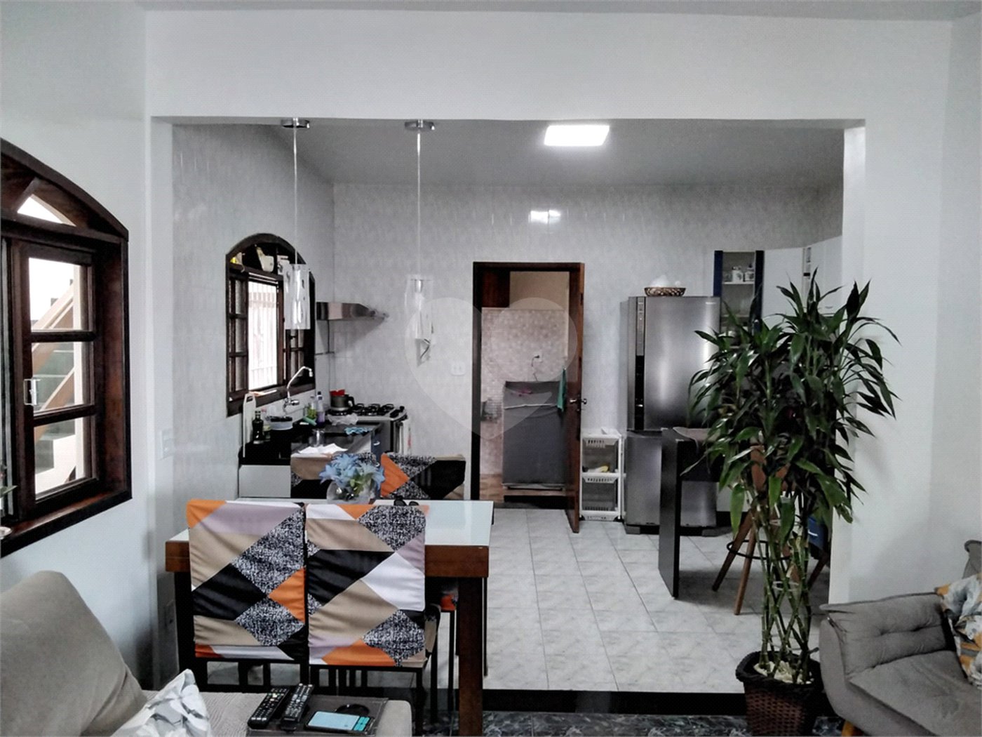 Casa à venda com 3 quartos, sendo 1 suíte, em Jardim Universo, Mogi das Cruzes, SP