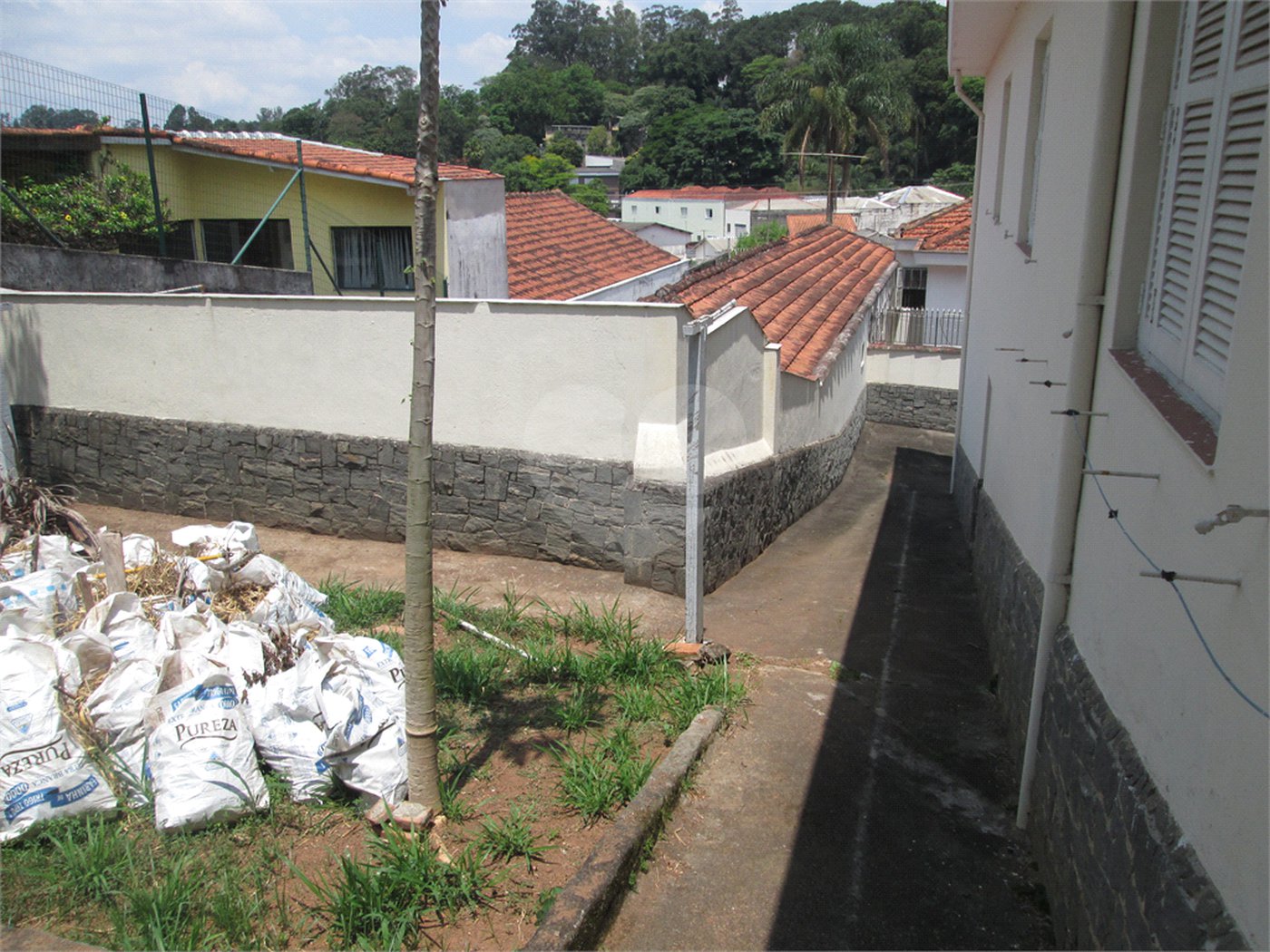 Sobrado à venda com 3 quartos em Horto, São Paulo, SP