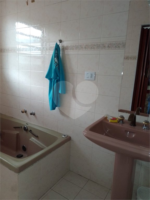Sobrado à venda com 3 quartos, sendo 1 suíte, em Vila Guilherme, São Paulo, SP