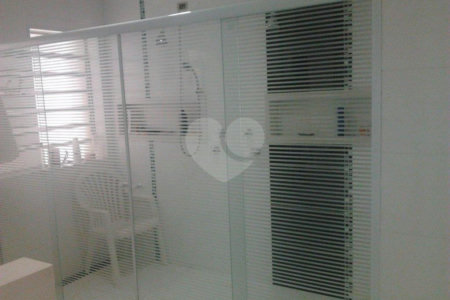 Sobrado à venda com 4 quartos, sendo 1 suíte, em Alto da Boa Vista, São Paulo, SP