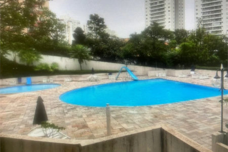 Apartamento à venda com 3 quartos em Jardim Esmeralda, São Paulo, SP