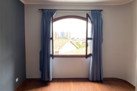 Casa à venda com 3 suítes em Jardim Leonor, São Paulo, SP