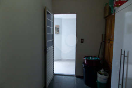 Casa à venda com 4 quartos, sendo 2 suítes, em Jardins, Bragança Paulista, SP