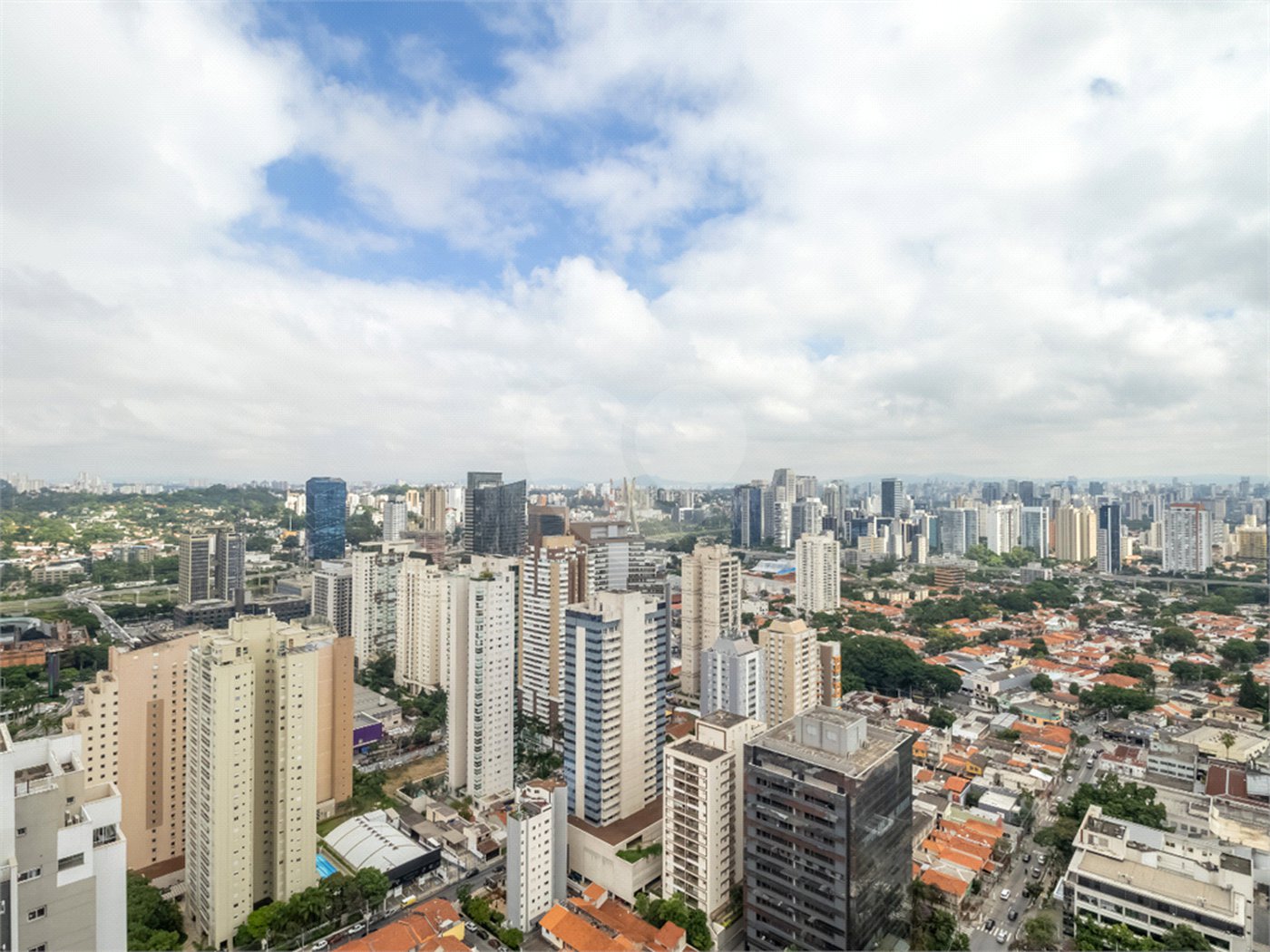 Apartamento à venda com 2 suítes em Brooklin, São Paulo, SP