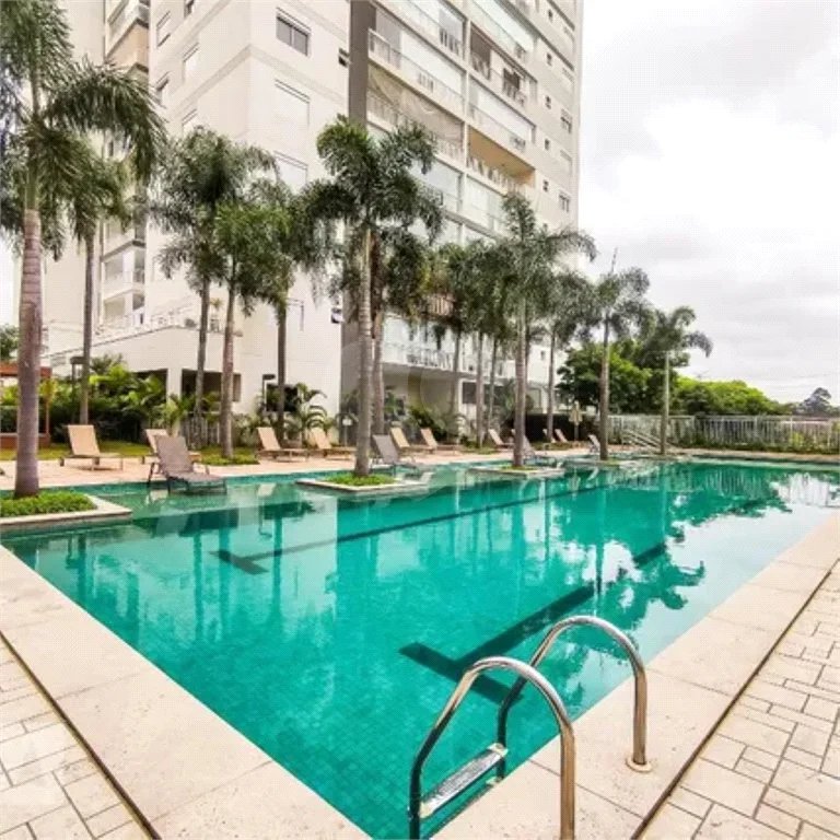 Apartamento à venda com 3 quartos, sendo 1 suíte,  em Jardim Vazani, São Paulo, SP
