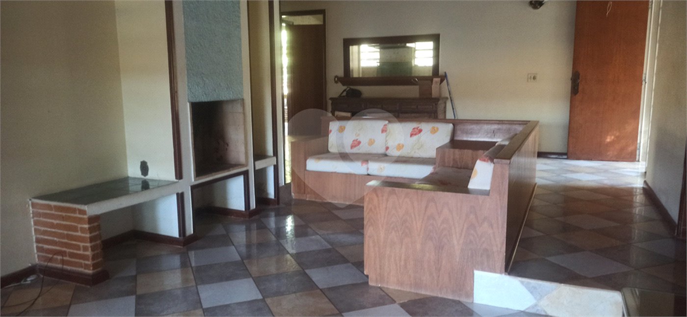 Chácara à venda com 5 quartos, sendo 3 suítes, em Parque Residencial Atibaia, Atibaia, SP