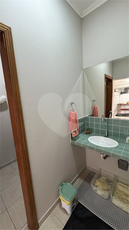 Casa à venda com 3 suítes no condomínio Residencial Delle Stelle, Louveira - SP