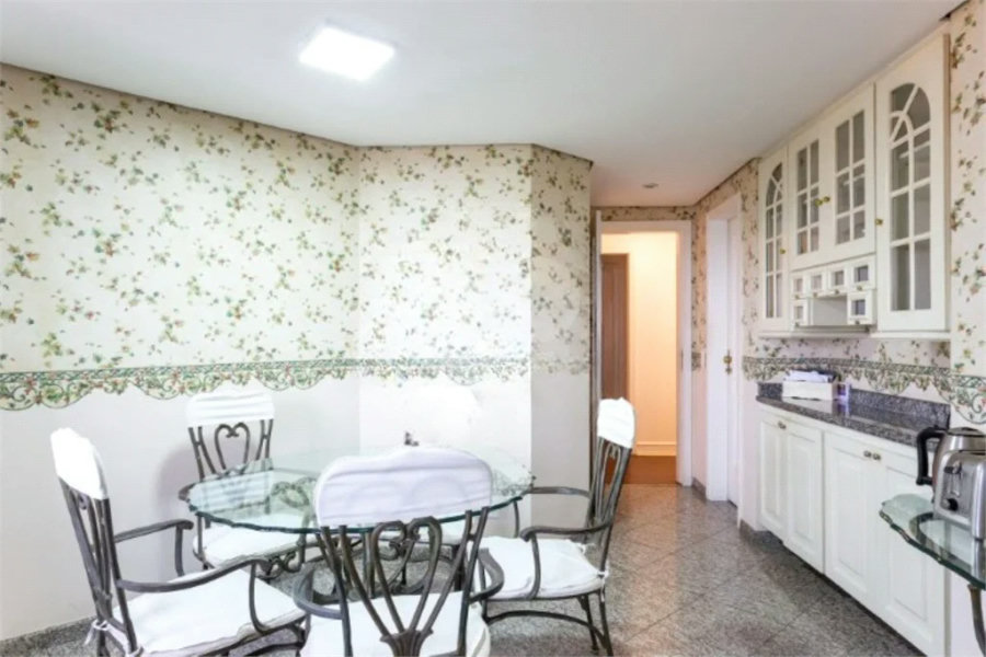 Apartamento à venda com 4 suítes em Alto de Pinheiros, São Paulo, SP