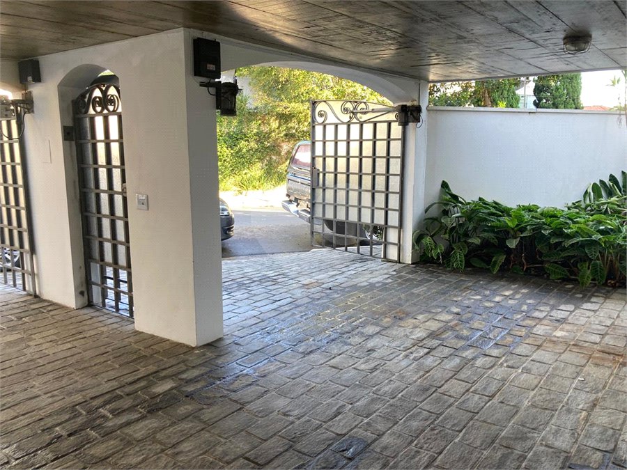 Sobrado para alugar com 4 quartos, sendo 2 suítes, em Alto da Boa Vista, São Paulo, SP