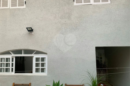 Sobrado à venda com 3 quartos, sendo 1 suíte, em Residencial Novo Horizonte I, Mogi das Cruzes, SP