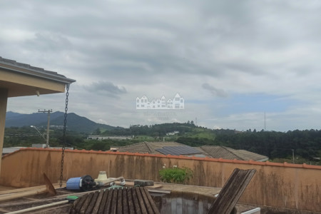 Casa à venda com 3 quartos, sendo 1 suíte, no condomínio Serra da Estrela, Atibaia - SP