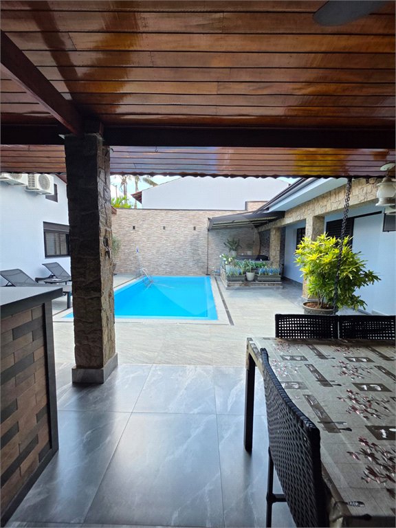 Casa Térrea à venda com 4 quartos, sendo 2 suítes, em Vila Avaí, Indaiatuba, SP
