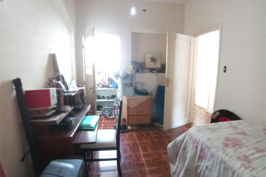 Casa à venda com 4 quartos, sendo 2 suítes, em Santana, São Paulo, SP
