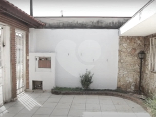 Casa à venda com 3 quartos, sendo 2 suítes,  no condomínio Não, São Paulo - SP