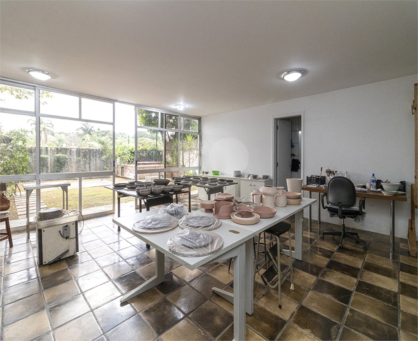 Casa à venda com 3 quartos, sendo 2 suítes, em Alto de Pinheiros, São Paulo, SP