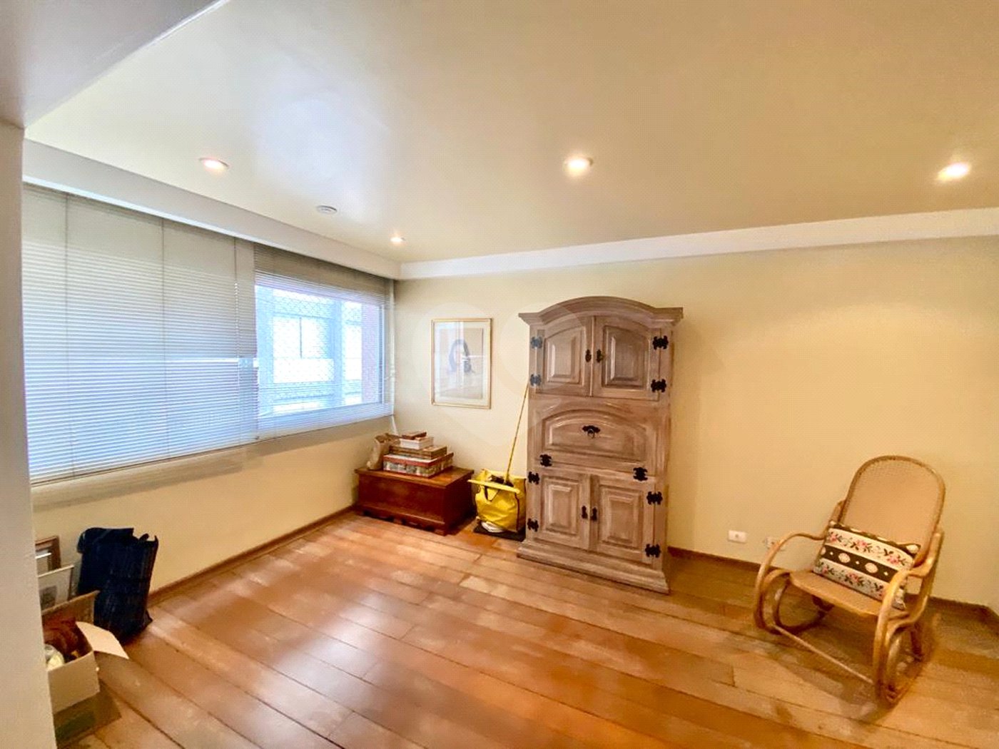 Apartamento à venda com 4 quartos, sendo 2 suítes, em Pinheiros, São Paulo, SP