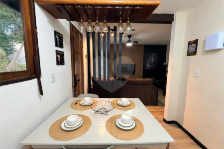 Casa à venda com 2 quartos, sendo 1 suíte, em Geribá, Armação dos Búzios, RJ