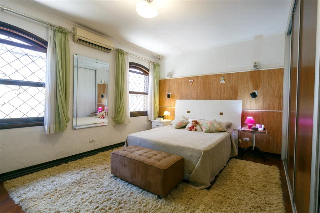 Casa Térrea à venda com 3 quartos, sendo 2 suítes,  em Brooklin Paulista, São Paulo, SP
