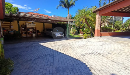 Casa à venda com 3 quartos, sendo 2 suítes,  em Vila Mogilar, Mogi das Cruzes, SP