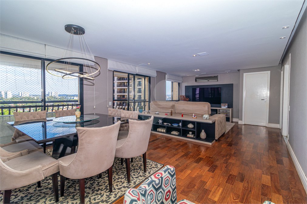Apartamento à venda com 3 suítes em Alto da Boa Vista, São Paulo, SP