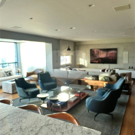 Apartamento à venda com 4 quartos, sendo 3 suítes, em Alto de Pinheiros, São Paulo, SP
