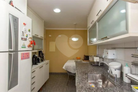 Apartamento à venda com 3 suítes em Paraíso do Morumbi, São Paulo, SP