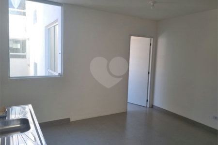Apartamento à venda com 1 quarto em Vila Mazzei, São Paulo, SP
