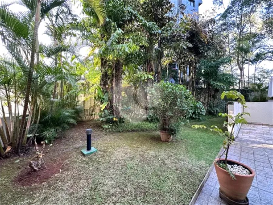 Apartamento para alugar com 2 suítes em Vila Andrade, São Paulo, SP