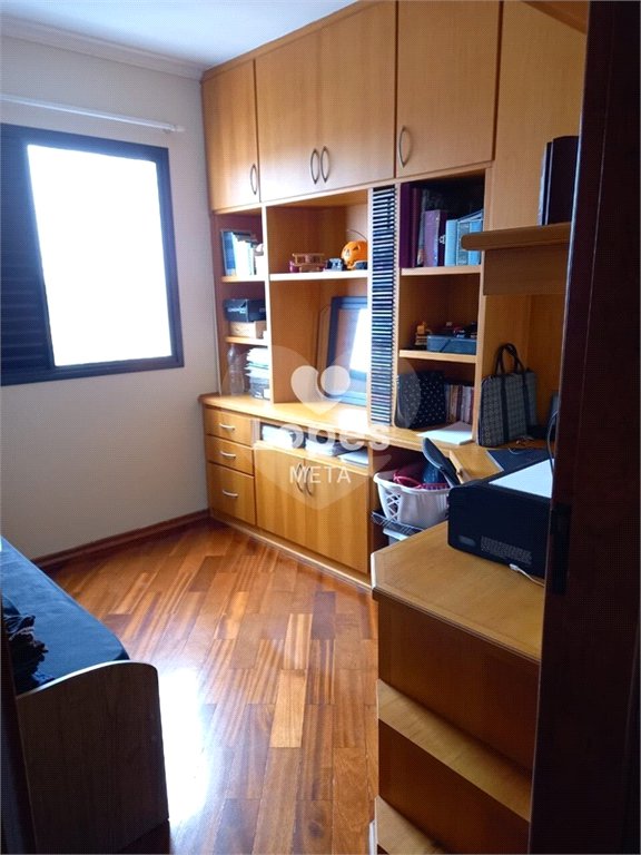 APARTAMENTO Á VENDA NO CONDOMINIO PAMPLONA, BAIRRO BOSQUE DOS EUCALIPTOS