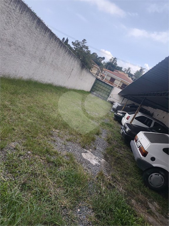 Casa à venda com 3 quartos em Horto, São Paulo, SP