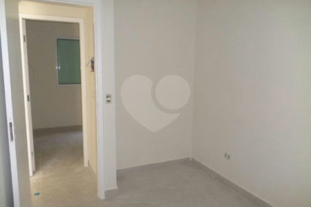 Casa à venda com 2 quartos no condomínio Maracujas, São Paulo - SP
