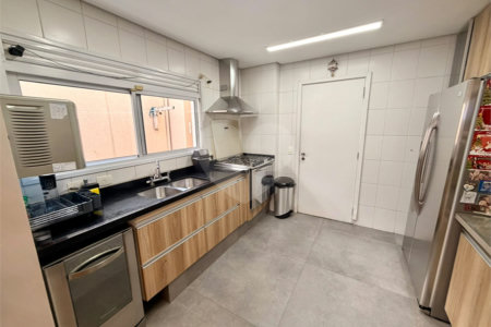 Casa à venda com 3 suítes no condomínio Villaggio Della Hípica, São Paulo - SP