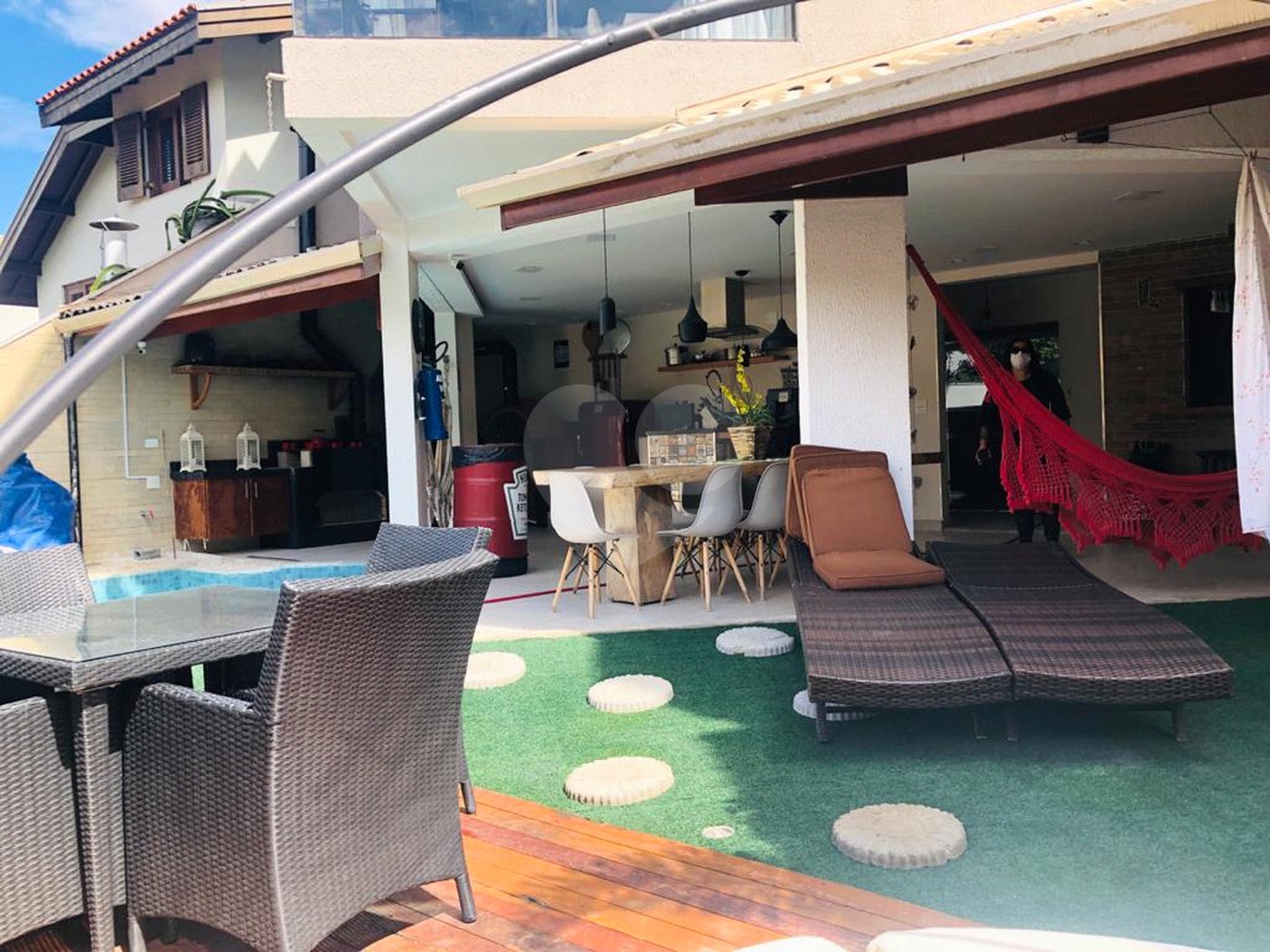 Sobrado à venda com 3 suítes em Tremembé, São Paulo, SP