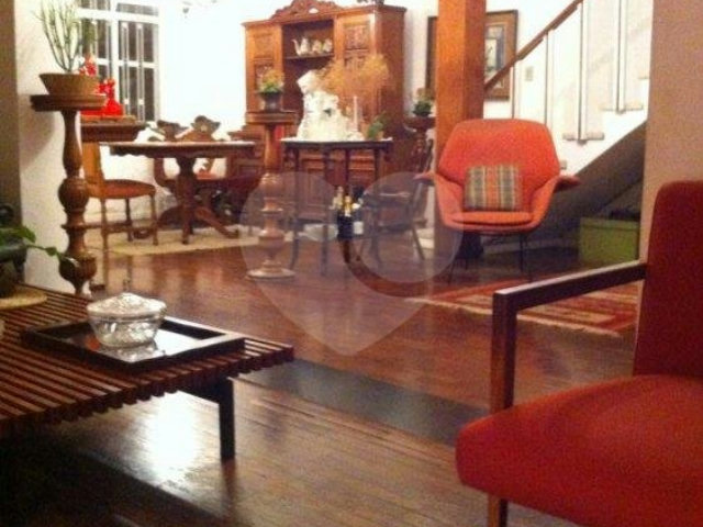 Casa à venda com 2 quartos em Santana, São Paulo, SP