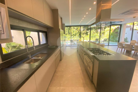 Duplex à venda com 6 suítes em Riviera, Bertioga, SP