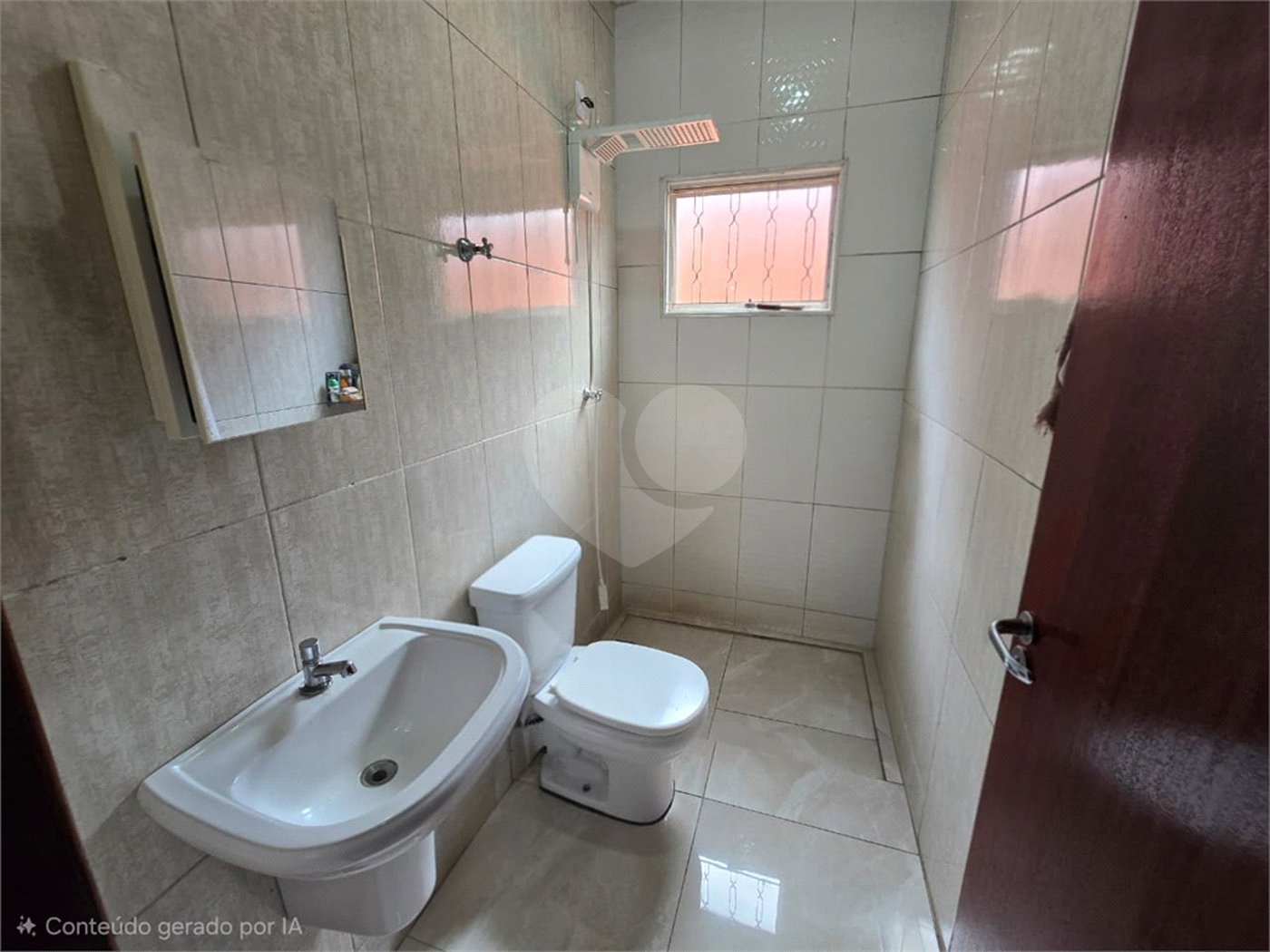 Casa à venda com 2 quartos em Vila Carvalho, Itapetininga, SP
