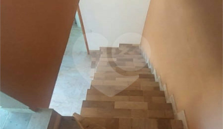 Sobrado à venda com 2 quartos em Canjica (terra Preta), Mairiporã, SP