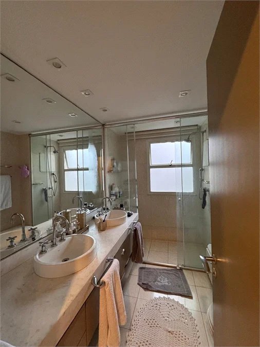 Apartamento à venda com 3 suítes em Vila Andrade, São Paulo, SP