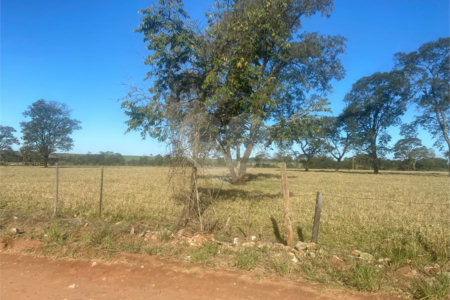 Terreno à venda em Jardim Residencial Iedda, Araraquara, SP