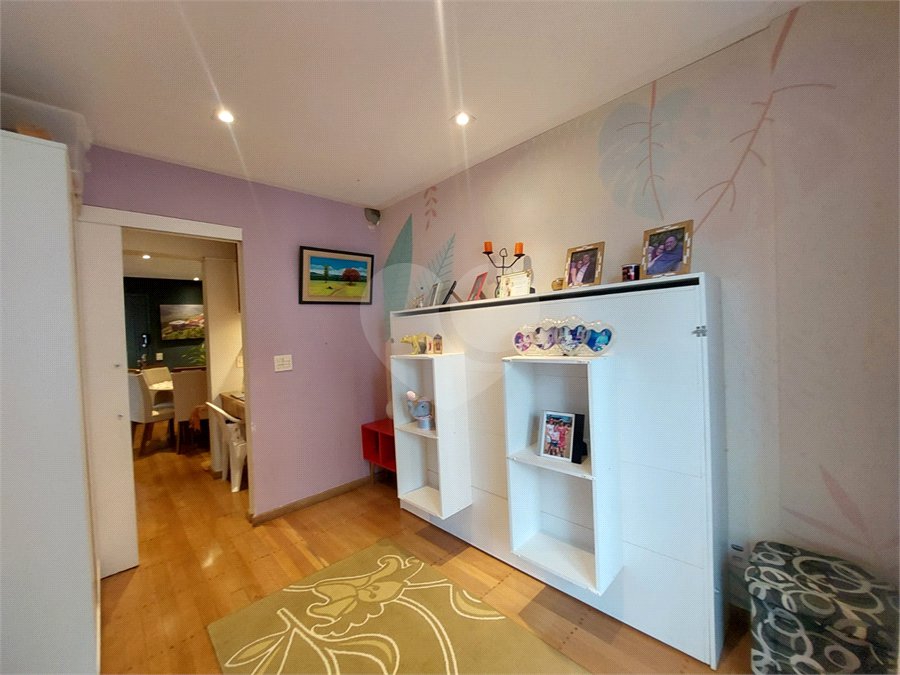 Apartamento à venda com 3 quartos, sendo 1 suíte, em Real Parque, São Paulo, SP